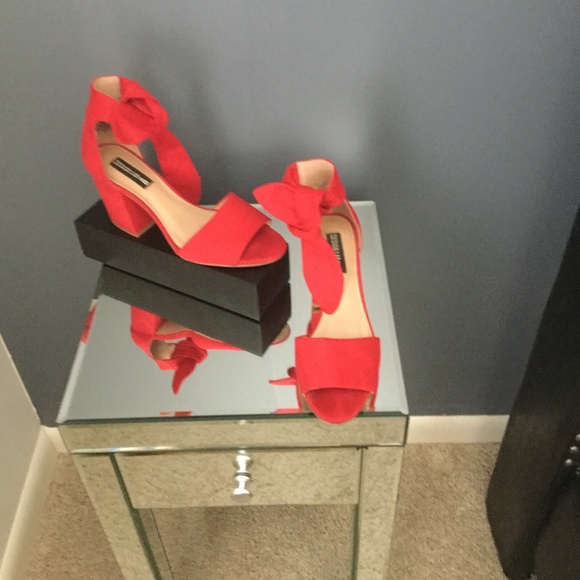 Shoes - Picture 2 of 2